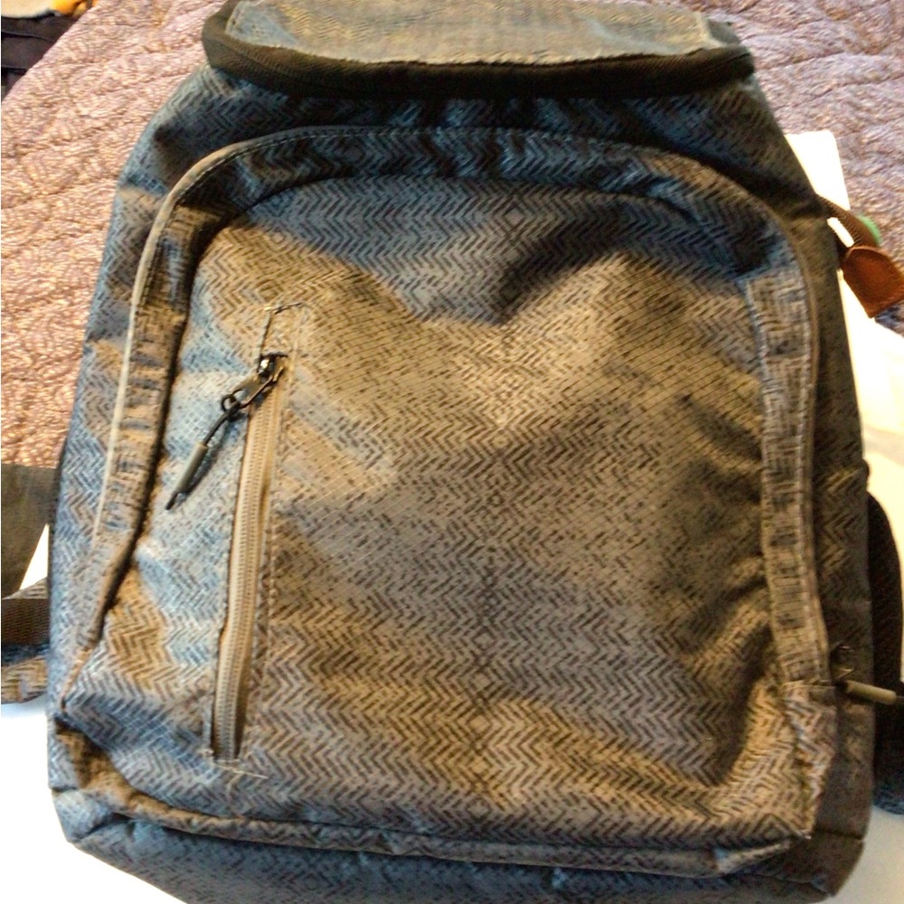 Oliver backpack - Picture 2 of 4